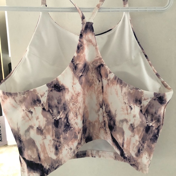 Exercise crop top - Picture 1 of 4